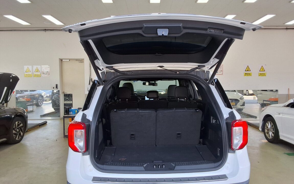 FORD EXPLORER (6TH GEN) 2.3 AWD LIMITED 2020 - zdjęcie 15