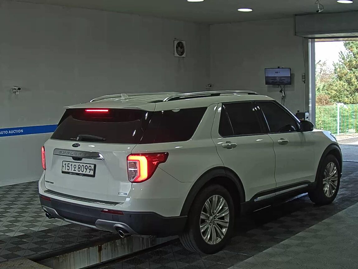 FORD EXPLORER (6TH GEN) 2.3 AWD LIMITED 2020 - zdjęcie 5