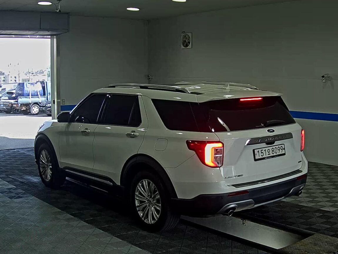 FORD EXPLORER (6TH GEN) 2.3 AWD LIMITED 2020 - zdjęcie 6