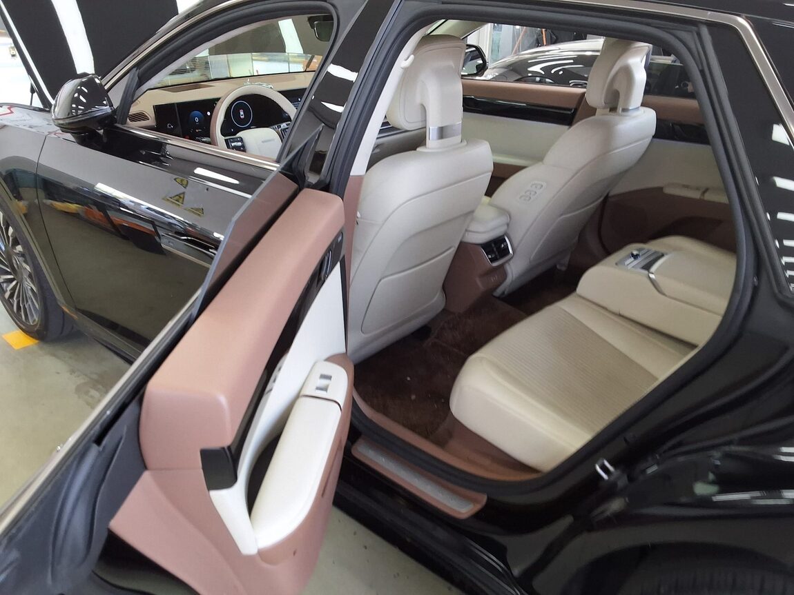 HYUNDAI THE ALL NEW GRANDEUR GASOLINE 3.5 2WD CALLIGRAPHY 2023 - zdjęcie 12