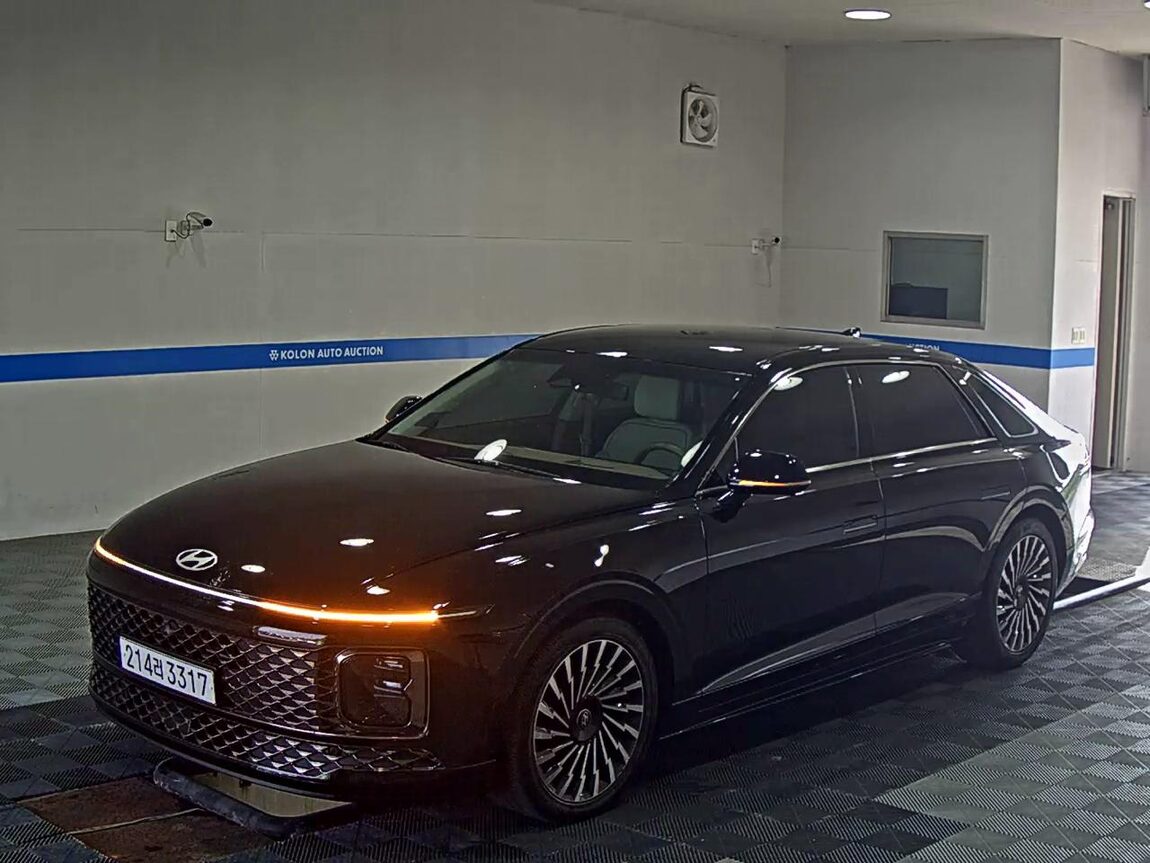 HYUNDAI THE ALL NEW GRANDEUR GASOLINE 3.5 2WD CALLIGRAPHY 2023 - zdjęcie 2