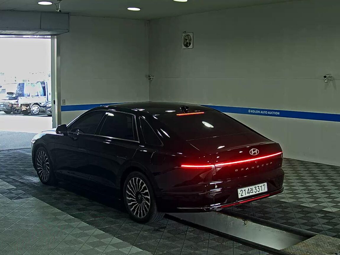 HYUNDAI THE ALL NEW GRANDEUR GASOLINE 3.5 2WD CALLIGRAPHY 2023 - zdjęcie 6